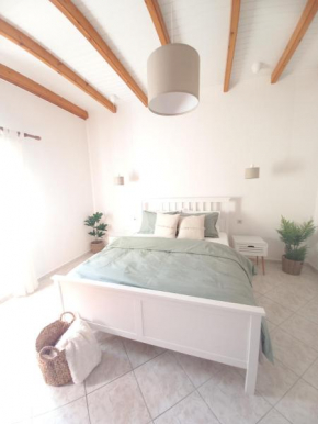 Manolia Apartments